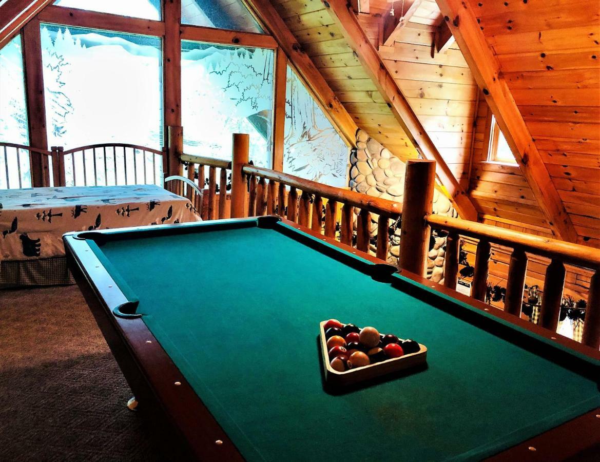 Bear Pleasures Cabin Willa Gatlinburg Zewnętrze zdjęcie