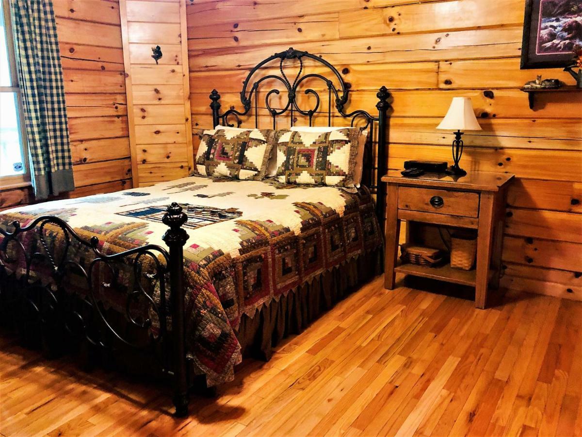 Bear Pleasures Cabin Willa Gatlinburg Zewnętrze zdjęcie